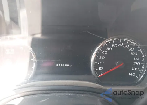 2015 GMC Yukon Xl 1500 Denali z USA, uszkodzony, nr VIN 1GKS2JKJ3FR192893